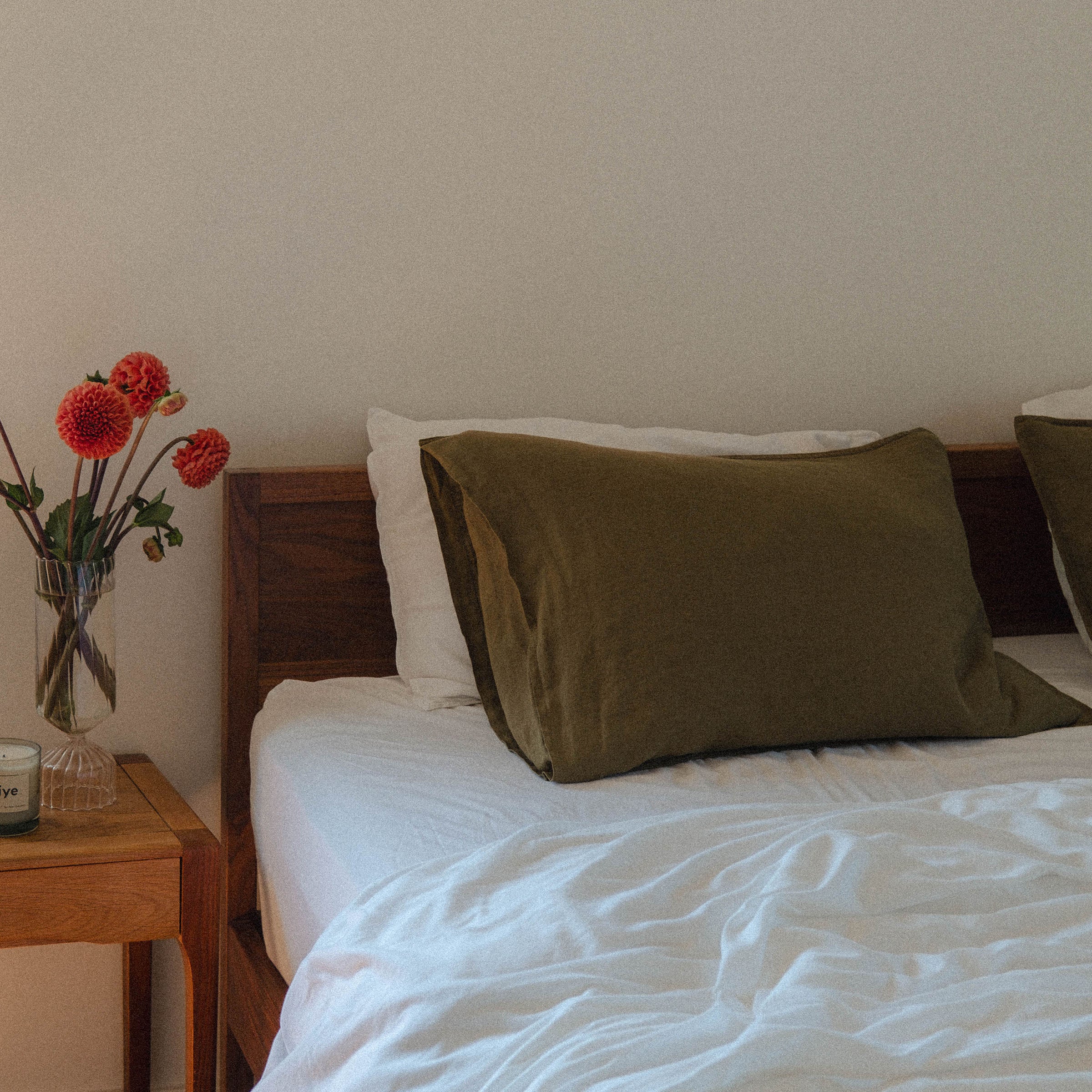 White Organic Cotton Matte Sateen Twin Sheet Set