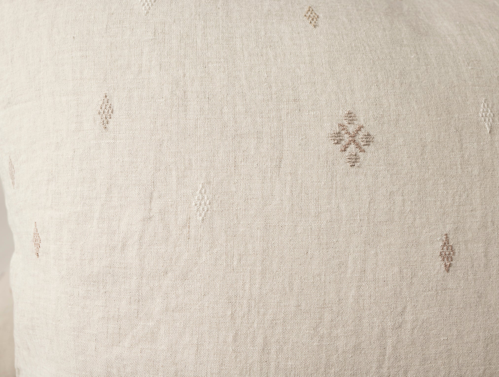 Natural Embroidered Linen Pillow Sham for Everyday Comfort - Image 6