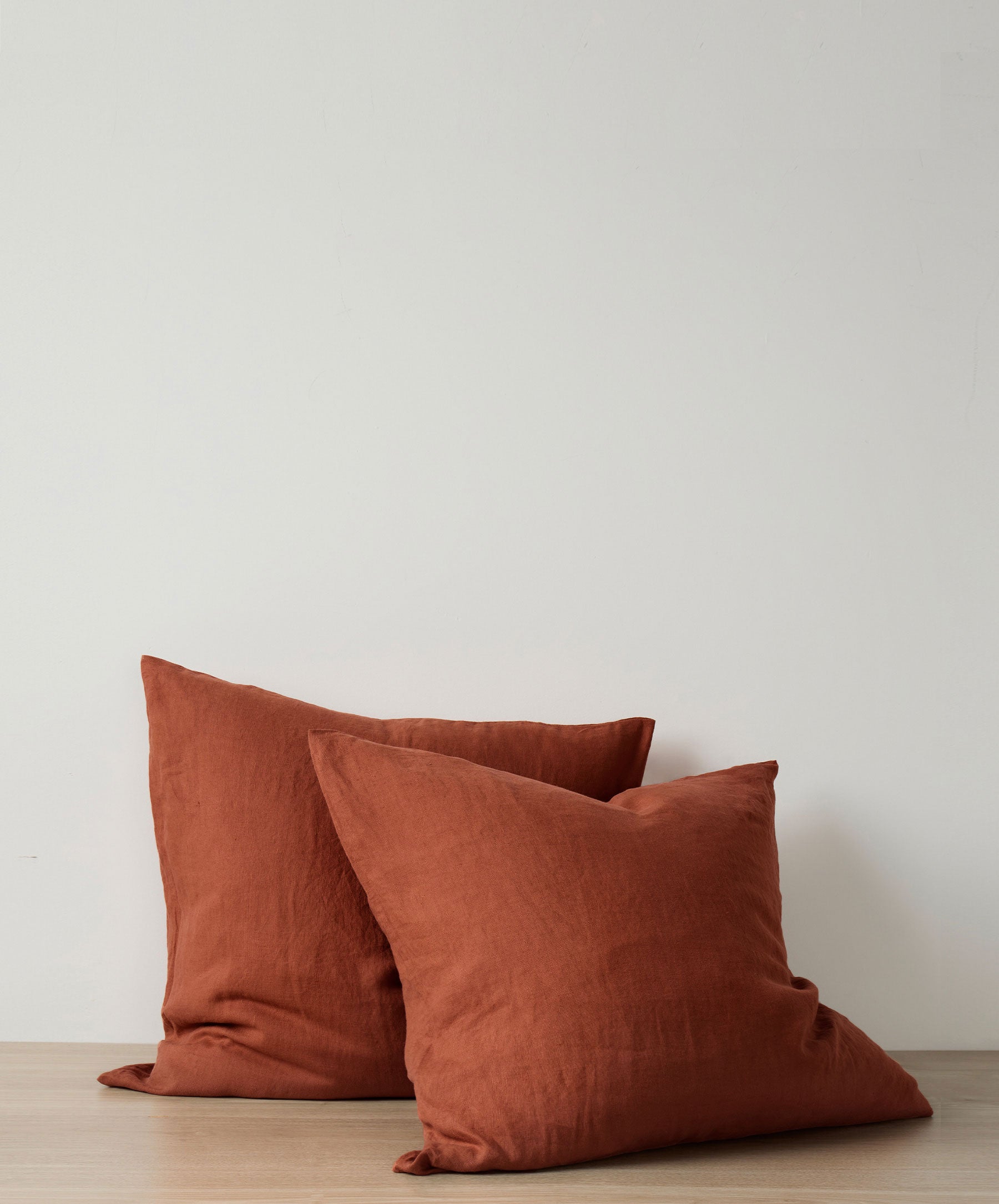 Classic Washed Linen Pillowcase Pair in Sienna