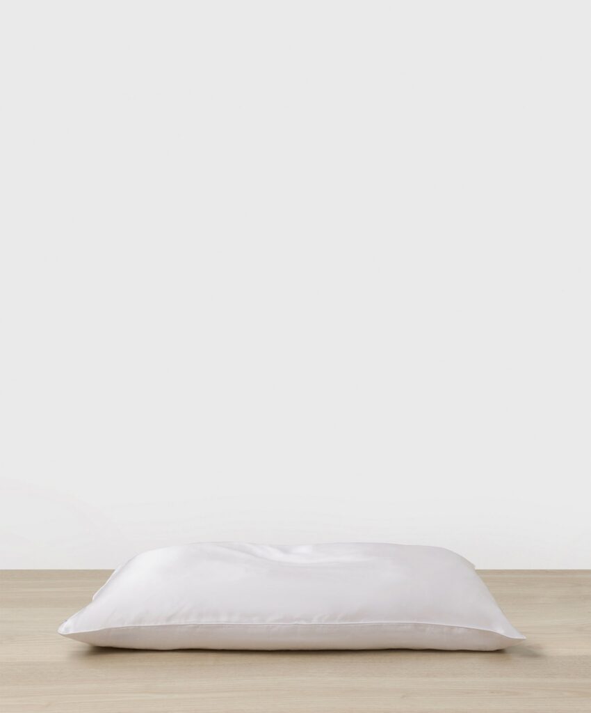 Piped Silk Linen Pillowcase Pair in White